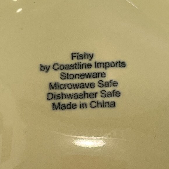 Coastline Imports Fishy Fish Stoneware Dish - Picture 3 of 6